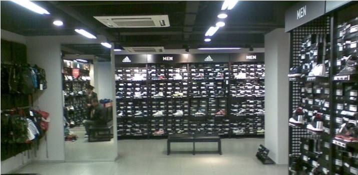 阿迪达斯折扣店加盟好不好?