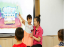 选择做社区幼儿早教店的鲱鱼宝宝早教中心，反而成功占据了一线城市市场