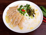 鲜师傅骨汤羊肉米粉(家乐福店)